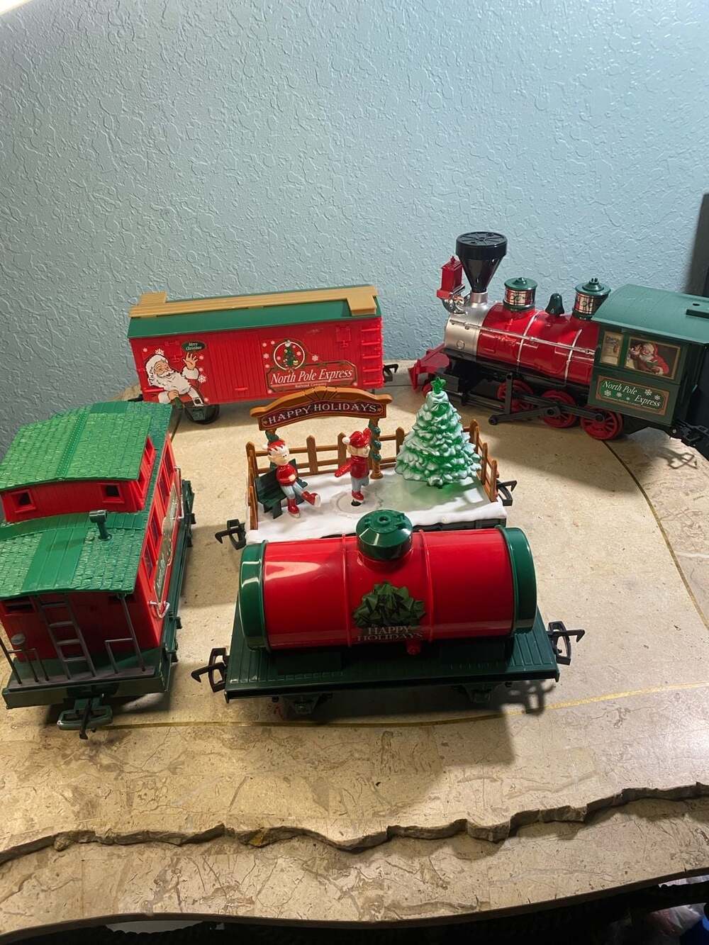 Bright North Pole Express Christmas Train Set 5Piece G-Scale Locomotive and Car